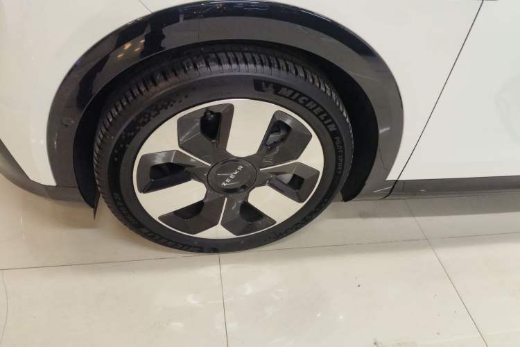 Used Zeekr MIX 2025 Intelligent Driving Version
