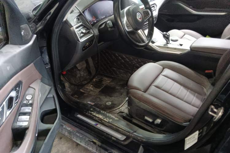 Used BMW 3 Series 2021 Second Facelift 325i M Sport Night Edition Package
