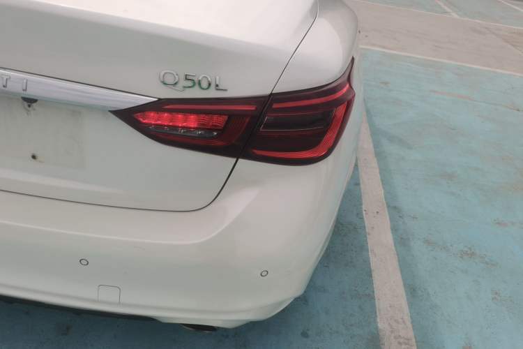 Used Infiniti Q50L 2018 2.0T Comfort Edition China V Standard Exterior 3