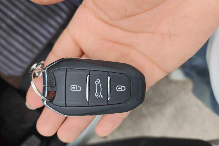 Used Citroen C4L 2015 1.2T Automatic Prestige Edition
