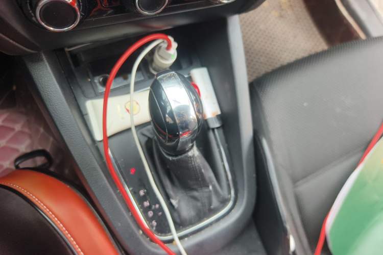 Used Volkswagen Sagitar 2018 1.6L Automatic Fashion Model Gear Lever