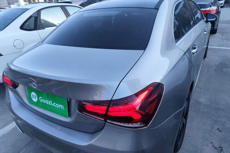 Used Mercedes-Benz A-Class 2022 Revised Version A 200 L Sport Sedan Fashionable Style