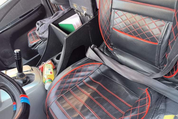 Used Foton Scenic G5 2020 2.0L Long-Wheelbase Flat-Roof 6-Seater Multi-Purpose Passenger Vehicle 1TZS
