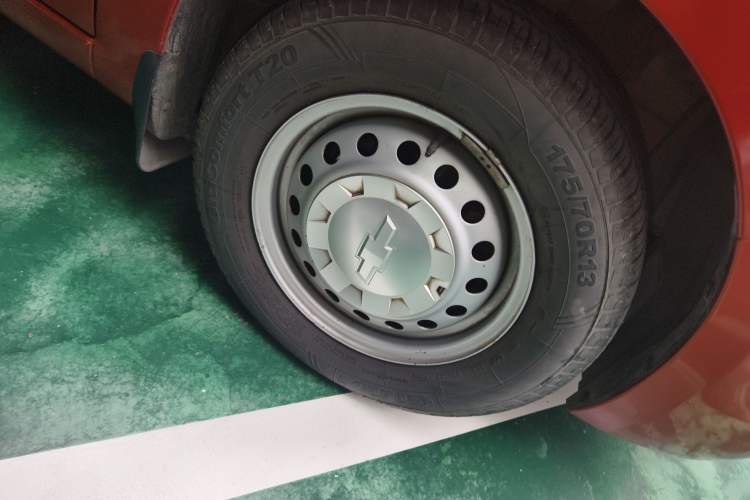 Used Chevrolet Sail 2013 Sedan 1.2L Manual Fashionable Happiness Edition