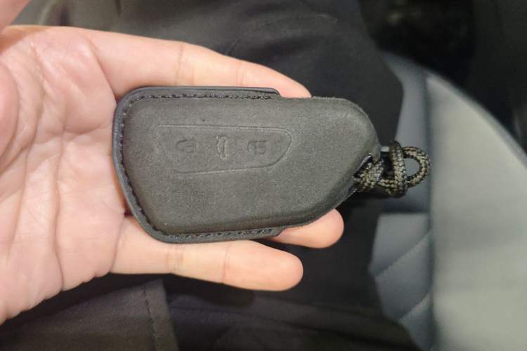 Used Volkswagen ID.4 CROZZ 2021 Long-Range Lite PRO Two-Wheel Drive Version Vehicle Key