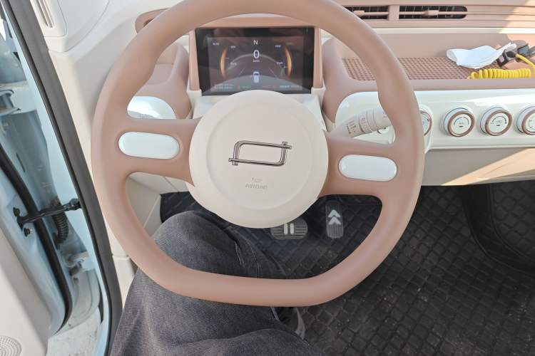 Used Bestune Pony 2026 222km Colorful Horse Steering Wheel