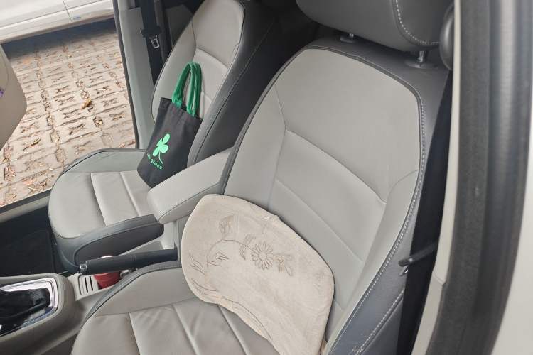 Used Volkswagen Gran Lavida 2013 1.6L Automatic Comfort Model