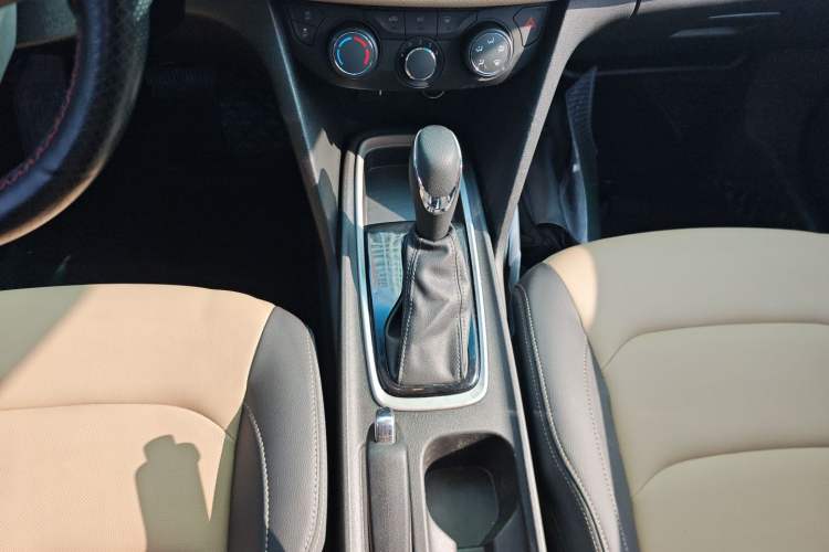 Used Chevrolet Monza 2020 320 Automatic Enjoyment Edition