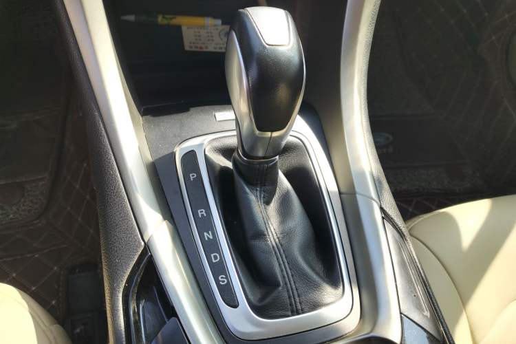 Used Ford Mondeo 2013 2.0L GTDi 200 Luxury Model