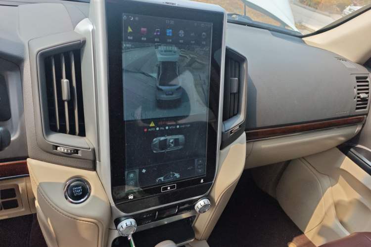 Used Toyota Land Cruiser 2017 4.0 GX-R Dual Fuel Dual Differential – Middle East
