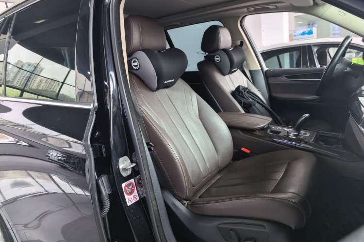 Used BMW X5 2018 xDrive28i
