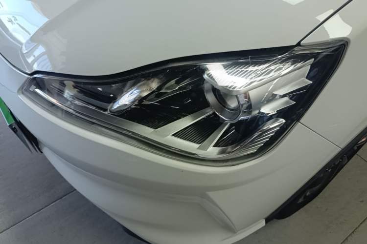 Used NETA V 2021 Standard Range Entertainment Edition