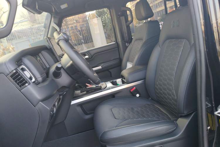 Used 212 T01 2025 2.0T Changfeng