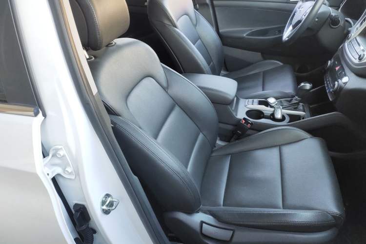 Used Hyundai Tucson 2015 1.6T Dual-Clutch Two-Wheel-Drive Smart Model
