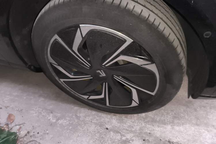 Used Rising R7 2022 Long-Range Advanced Edition
