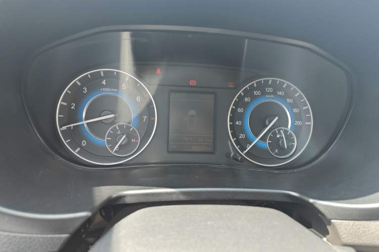 Used Dongfeng Fengon S560 2018 1.8L Manual Urban Model 5 Seats
