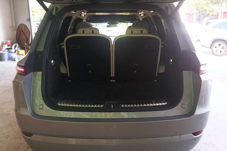 Used Li Auto L9 2022 Max model
