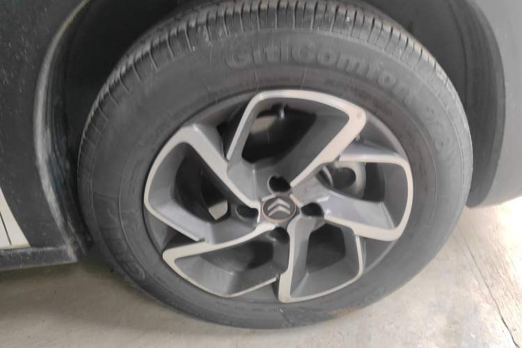 Used Citroen C3-XR 2019 230THP DCT ORIGINS Centennial Deluxe Edition Right Front Wheel Hub