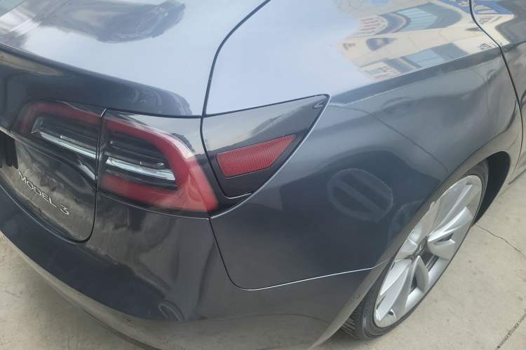 Used Tesla Model 3 2019 Standard Range Rear-Drive Upgraded Version Right Rear Taillight