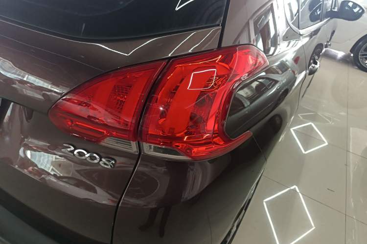 Used Peugeot 2008 2014 1.6L Automatic Fashion Edition