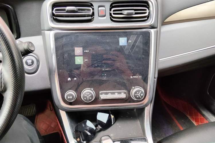 Used Lynk & Co 01 2020 2.0T Two-Wheel Drive Pure Pro Version China VI Standard Audio And AC Panel