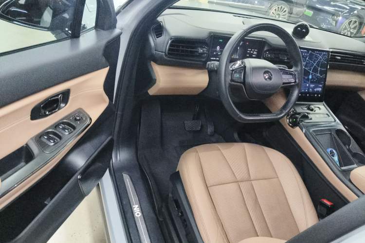 Used Nio ES8 2020 415 km Range 7-Seater Version