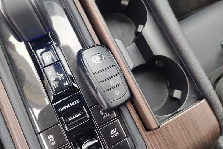 Used Toyota Crown 2024 2.5L Comfort Edition