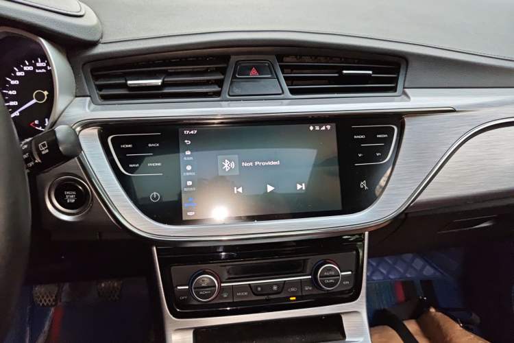 Used Geely Auto Emgrand GS 2019 1.4T Manual Ya Audio And AC Panel
