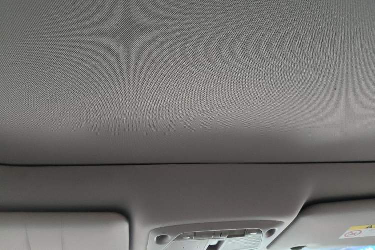 Used Nissan X-Trail 2017 2.5L CVT Leading Edition 4WD
