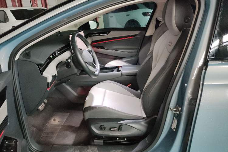 Used Volkswagen ID.7 VIZZION 2024 AIR model
