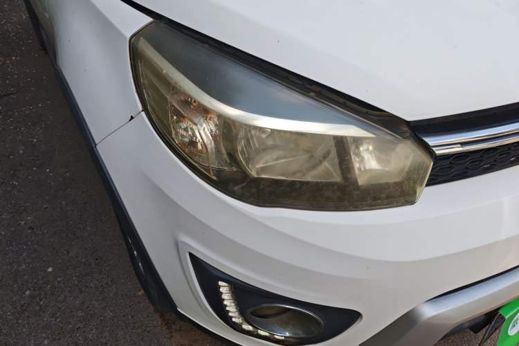 Used Great Wall M4 2014 1.5L Manual Luxury Model Right Front Headlight