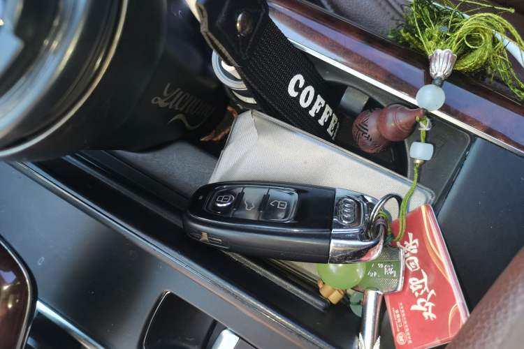 Used Audi A8 2013 A8L 45 TFSI quattro Comfort model
