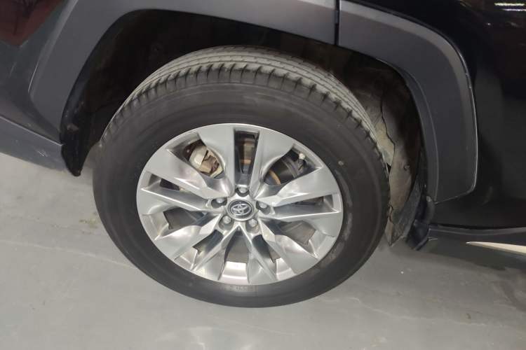 Used Toyota Wildlander 2022 2.0L CVT 4x4 Luxury PLUS Edition