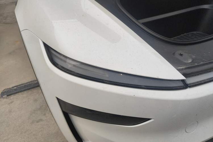 Used Tesla Model Y L 2025 Model Long-Range All-Wheel-Drive Version