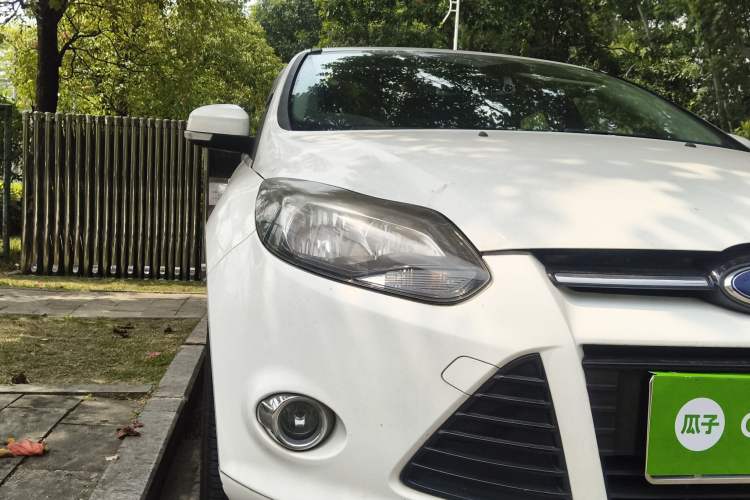 Used Ford Focus 2012 Hatchback 2.0L Manual Luxury Sport Model
