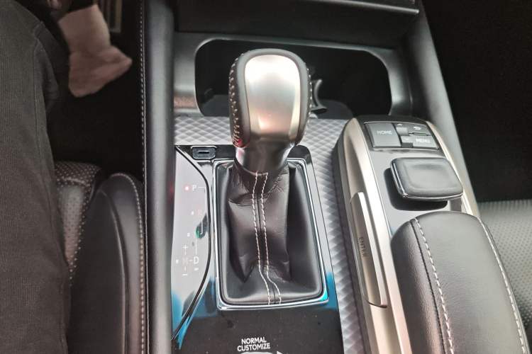 Used Lexus GS 2017 300 F SPORT Gear Lever