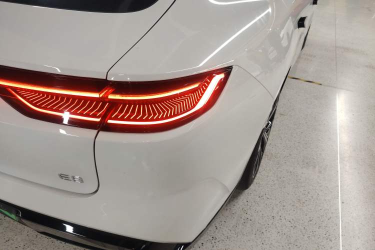 Used Geely Galaxy E8 2025 700 km Long-Range Intelligent Driving Version
