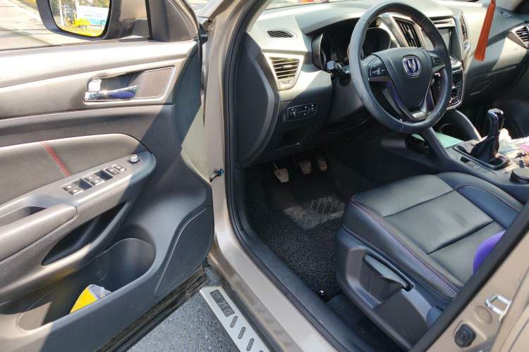 Used Changan CS75 2014 2.0L Manual Luxury Version China IV Standard