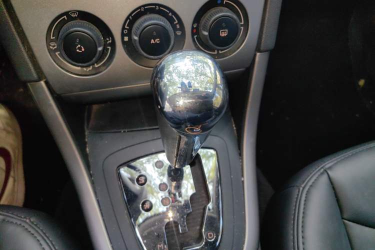 Used Peugeot 408 2011 2.0L Automatic Comfort Edition