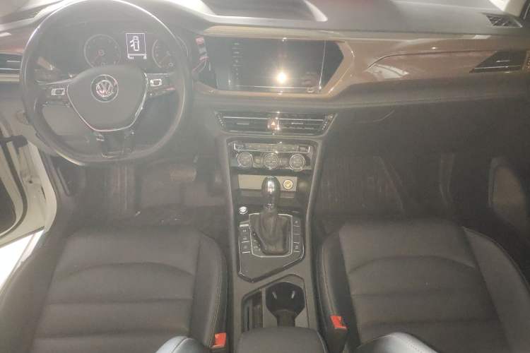 Used Volkswagen Tharu 2020 Facelift 330TSI Four-Wheel Drive Luxury PLUS Version China VI Standard