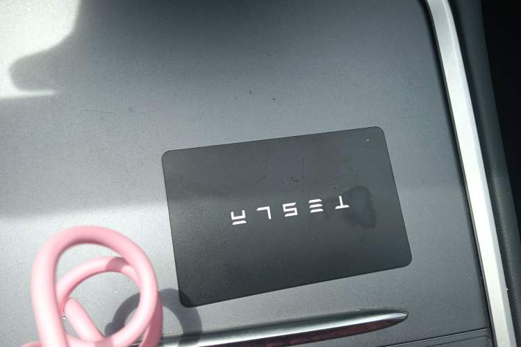 Used Tesla Model Y 2023 Rear-Wheel-Drive Version
