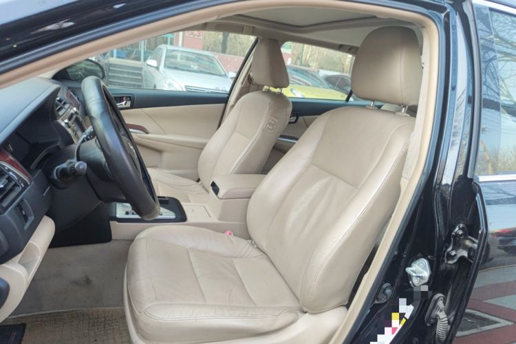 Used Toyota Camry 2012 2.5G Luxury Edition
