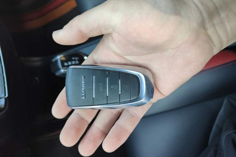 Used Luxgen U5 SUV 2017 1.6L CVT Prestige Edition
