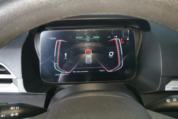 Used BYD e2 2019 Standard Range Model – Smart & Comfortable Version