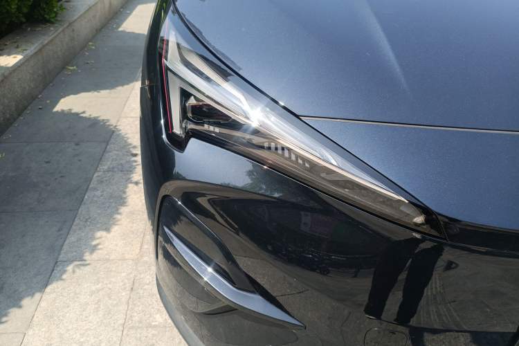 Used ARCFOX Alpha T5 2025 520 PRO Right Front Headlight