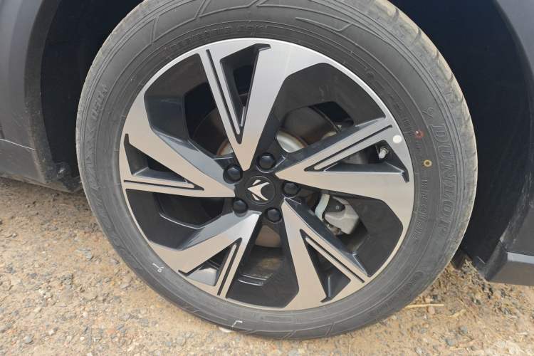 Used ARCFOX Alpha T 2023 480 Forest Edition 175kW Right Front Wheel Hub