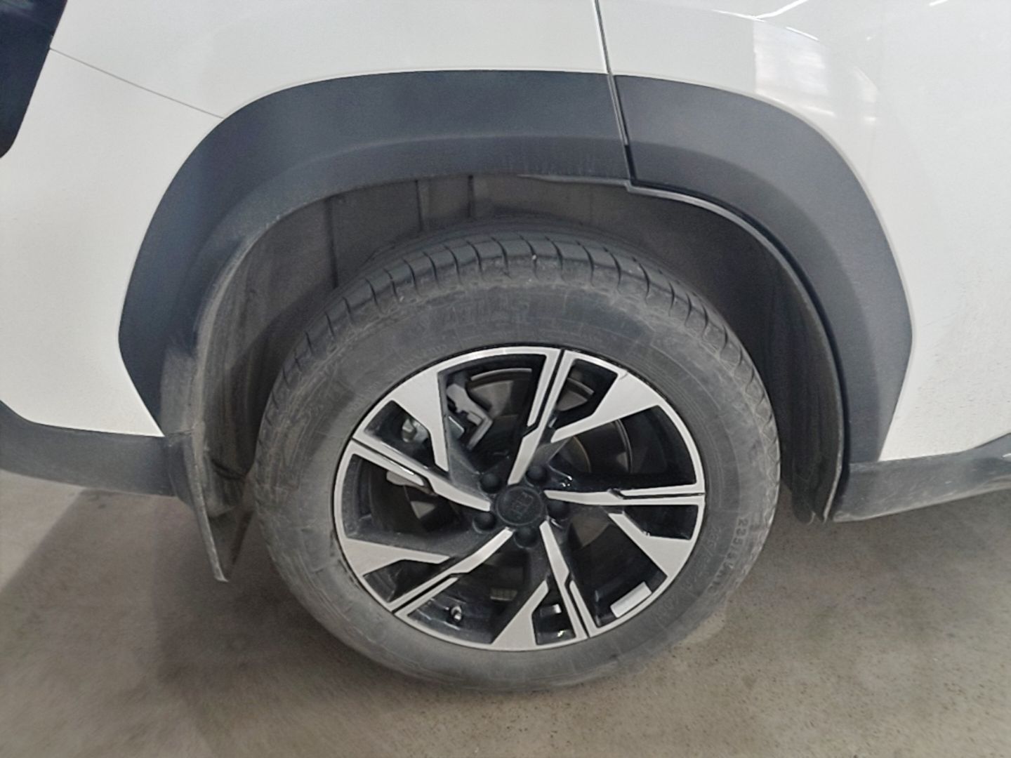 Geely Galaxy L7 2024 1.5T 55km PRO Dragon Edition — снимка 11