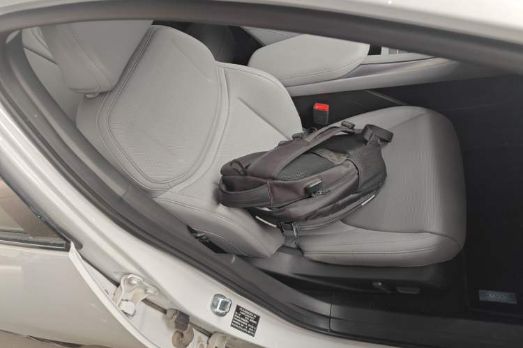 Used XPeng MONA M03 2025 600 with Ultra-Long Range Max Right Front Seat