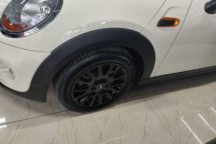 Used MINI MINI 2016 1.5T COOPER Five-Door Edition