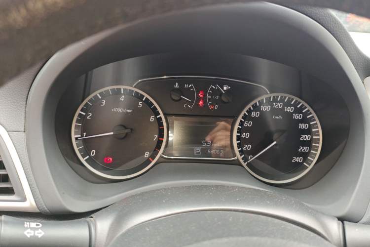 Used Nissan Sylphy 2019 1.6XV CVT Smart Connect Luxury Edition China V Standard Instrument Cluster